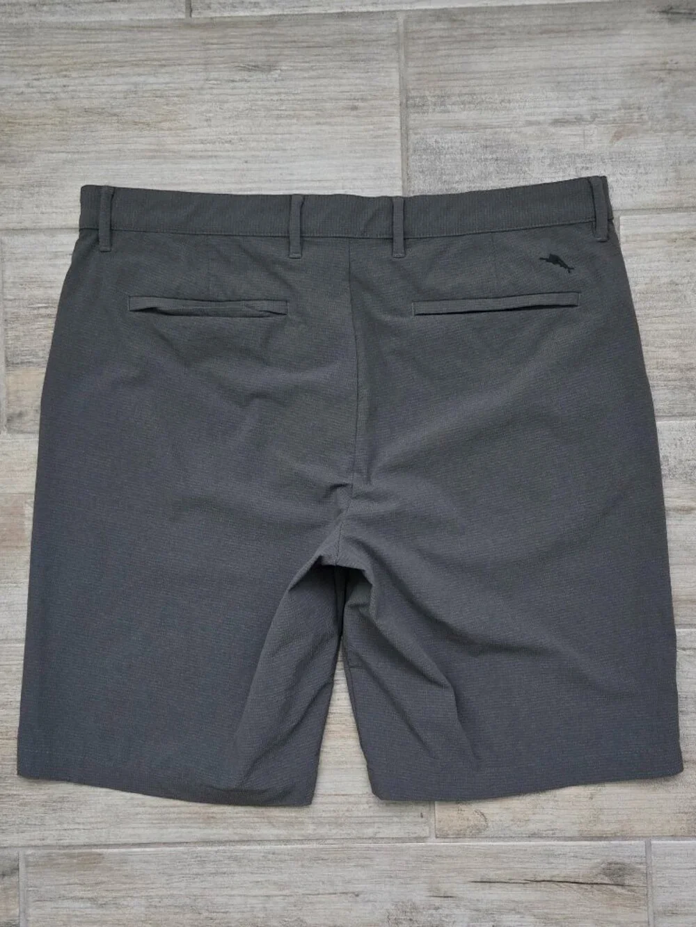 Tommy Bahama Chip Shot Shorts Mens Grey Rip Stop Pattern Stretch Performance 36